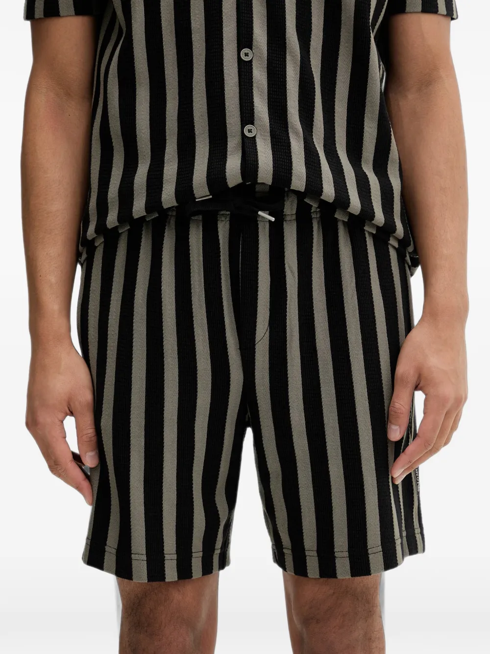 Marc O'Polo vertical-stripe waffle-knit shorts Zwart