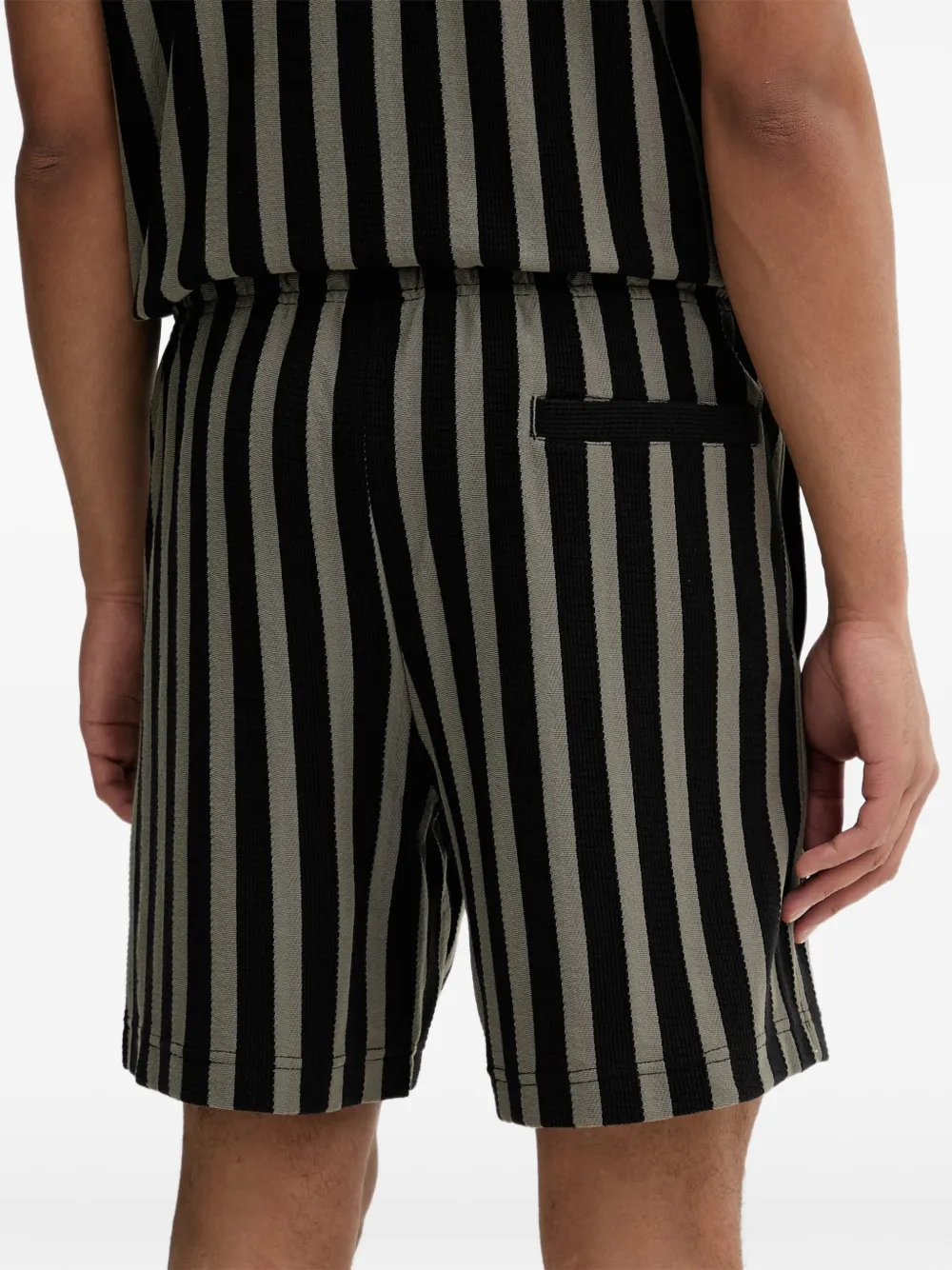 Marc O'Polo vertical-stripe waffle-knit shorts Zwart