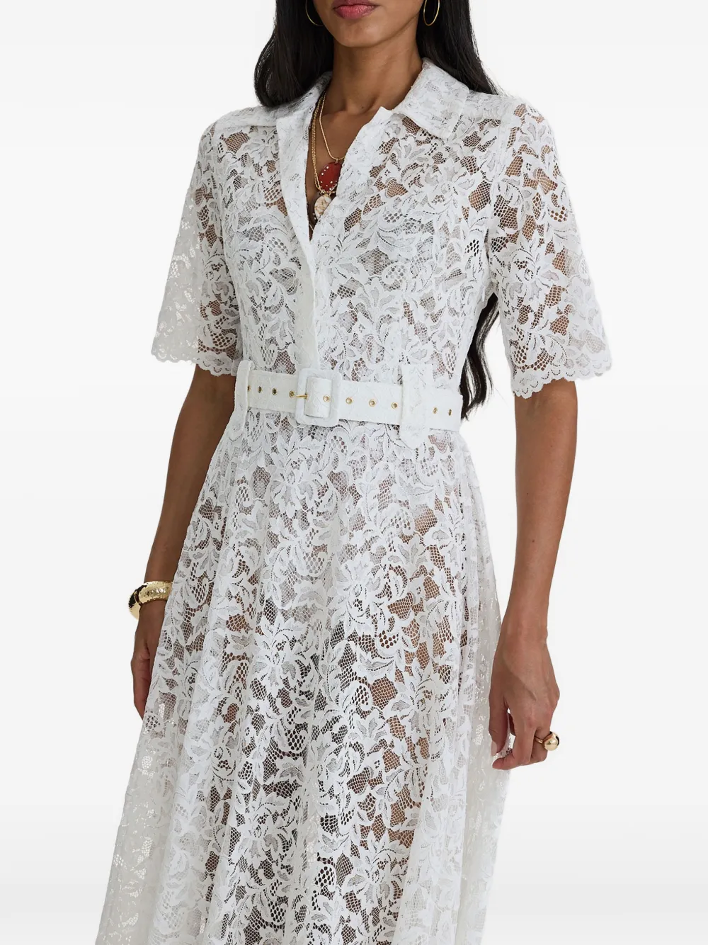 MOOS STUDIO Reverie maxi-jurk met ceintuur en bloemenkant Wit