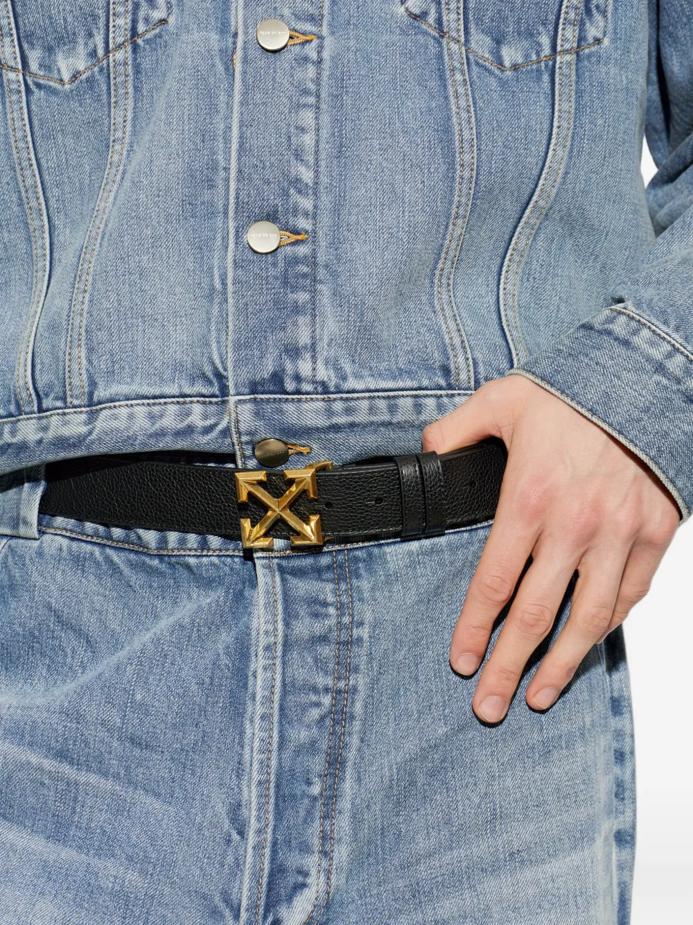 Off-White Arrow gesp bewerkte leren riem Zwart