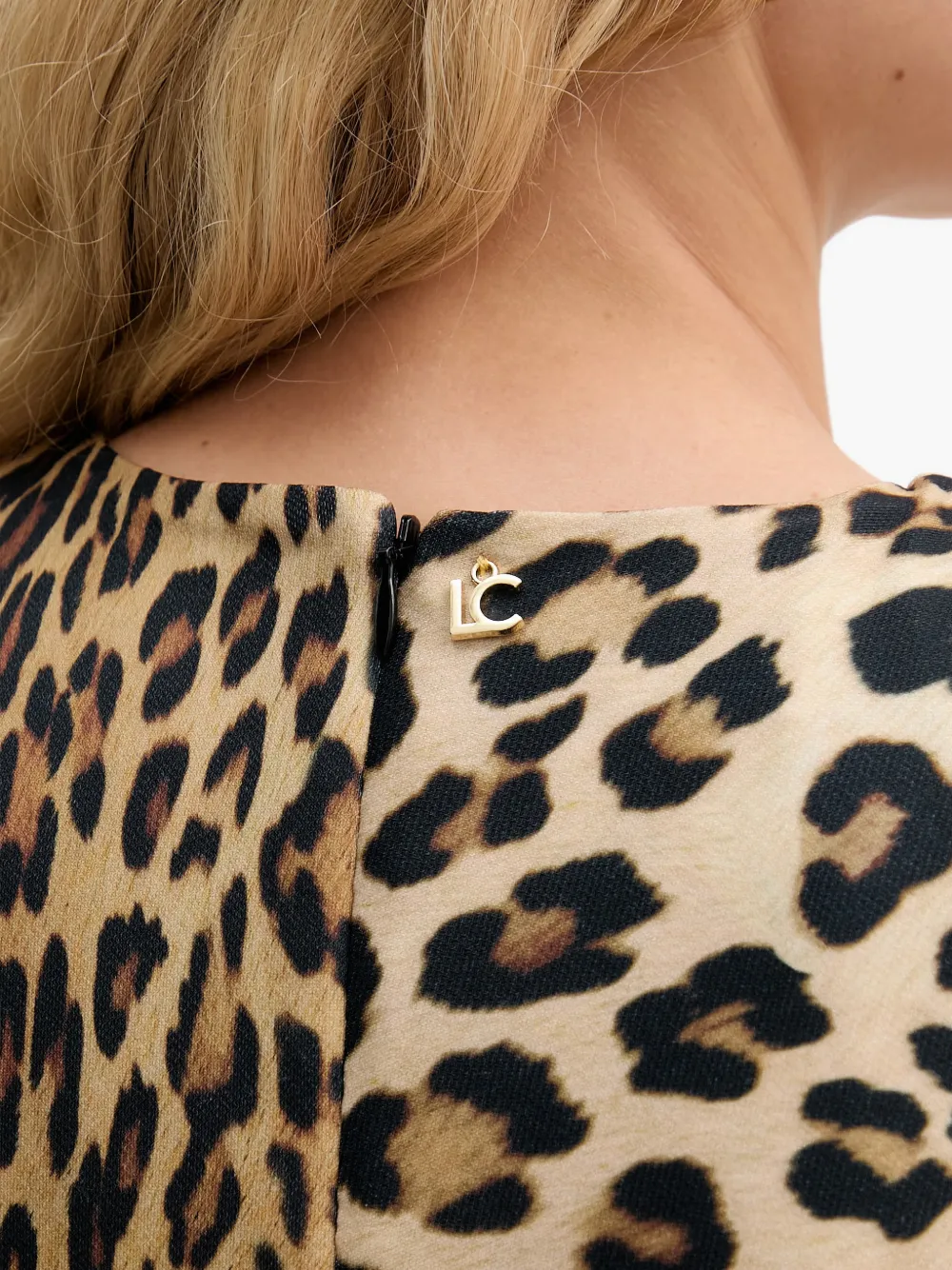 Lola Casademunt Midi-jurk met luipaardprint Beige