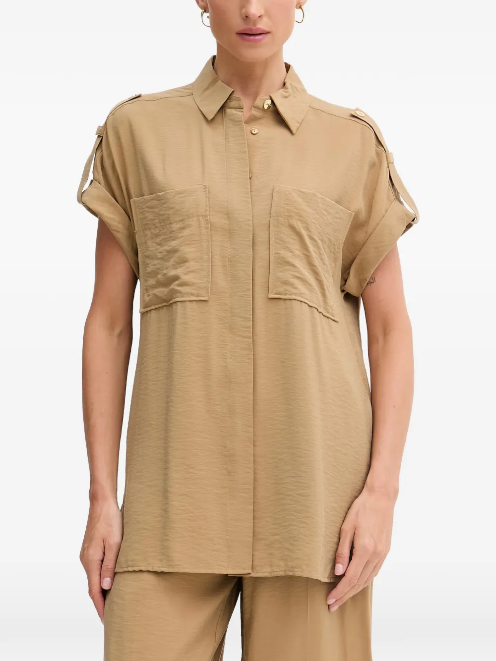 Lola Casademunt epaulette patch-pocket shirt - Toni neutri