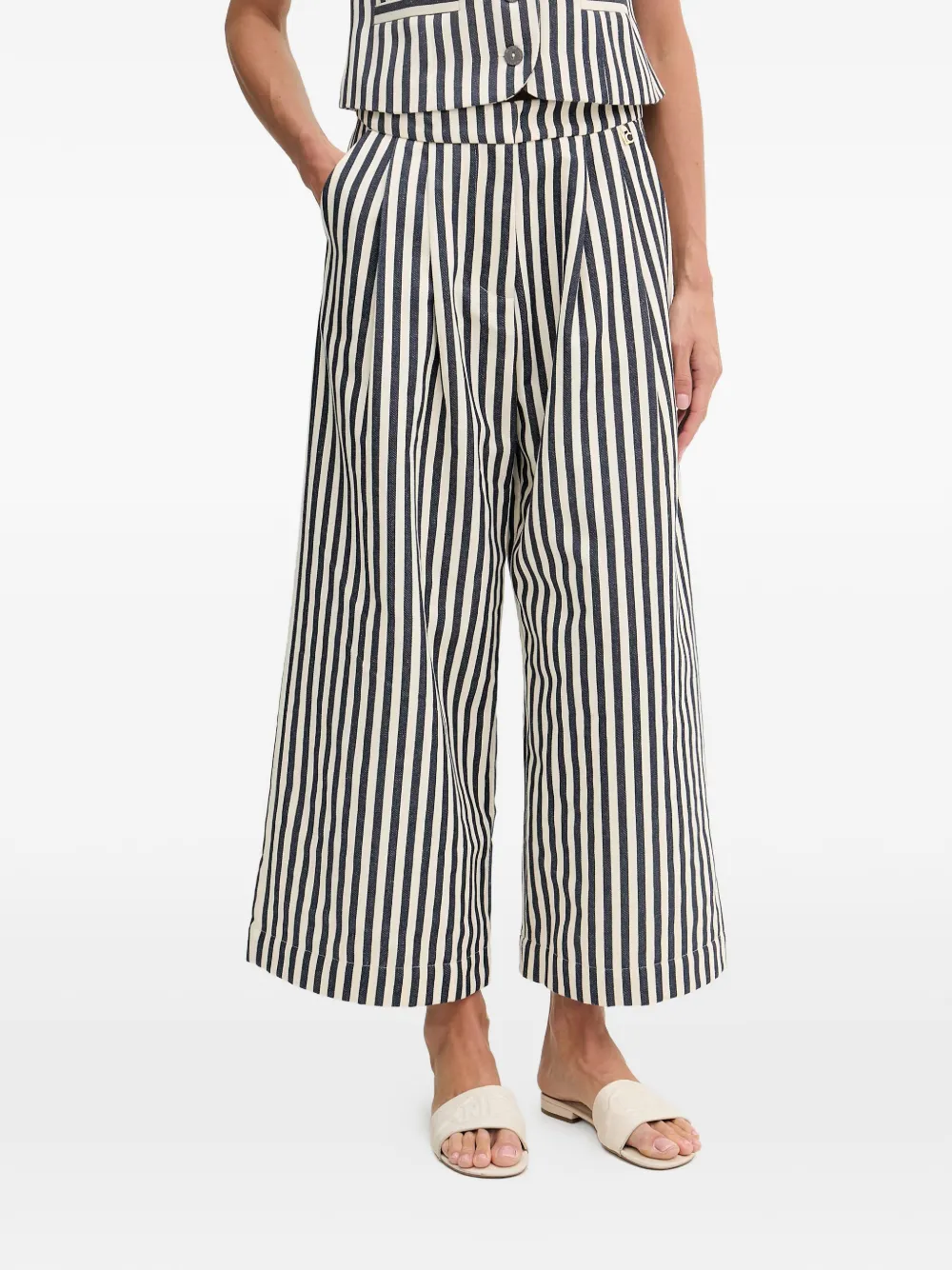 Lola Casademunt stripe-pattern pleated trousers - Blu