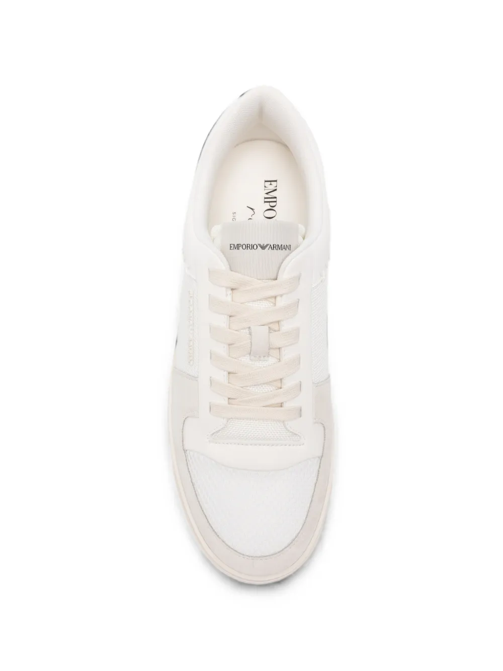 Emporio Armani Sneakers met ronde neus en vlakken Beige