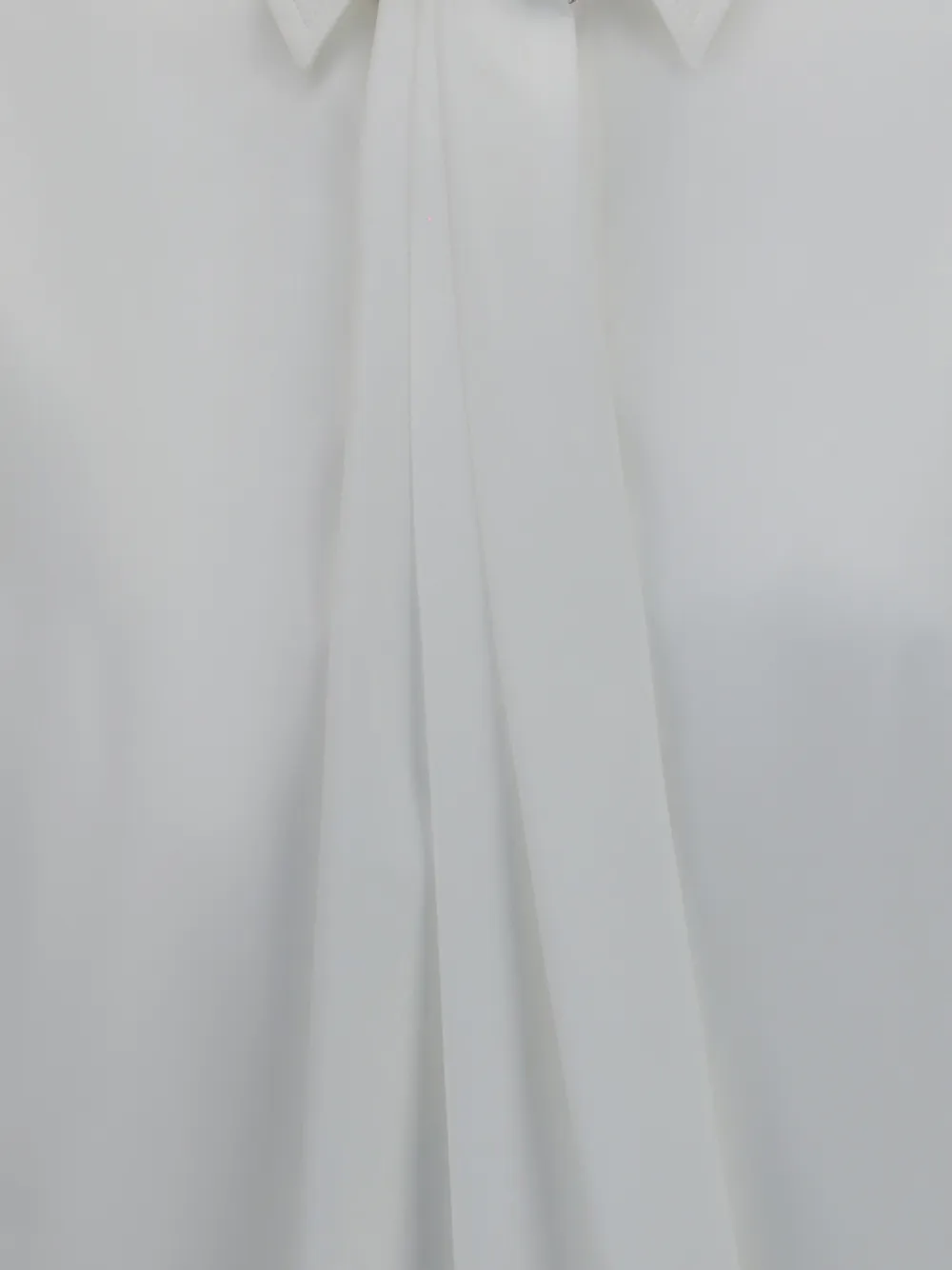 Brunello Cucinelli Blouse met gedrapeerd vlak verfraaid met monili kralen Wit