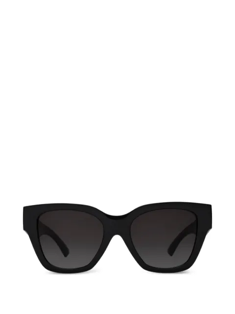 Burberry heritage square sunglasses