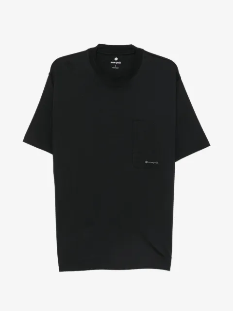 Snow Peak playera con bolsillo en el pecho y logo estampado