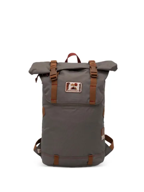Doughnut roll-top buckle-fastening backpack