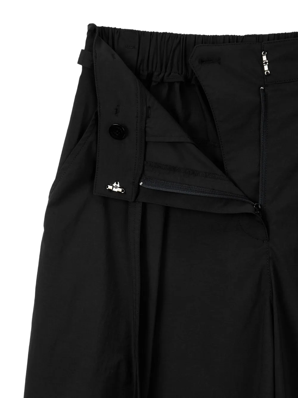 TOMBOY Geplooide shorts met ceintuur Zwart