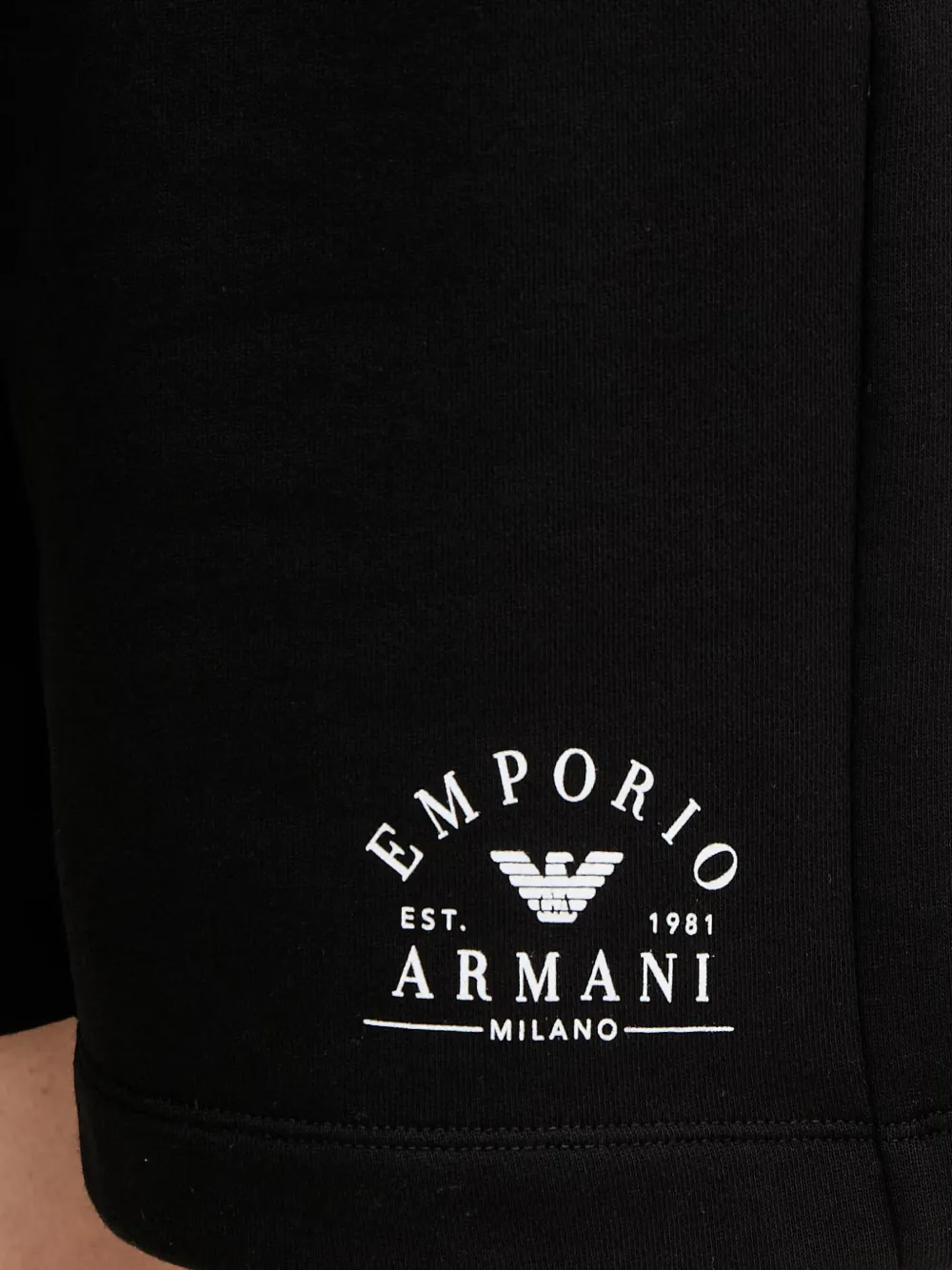 Emporio Armani Shorts met logoprint Zwart