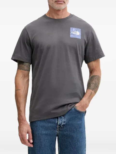 The North Face camiseta con estampado gráfico