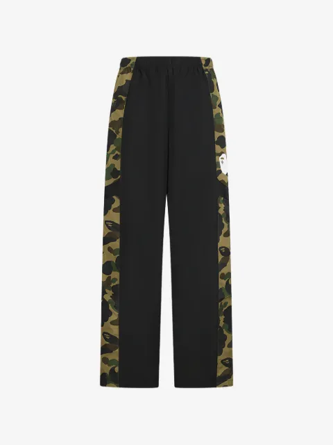A BATHING APE® pants 1st Camo