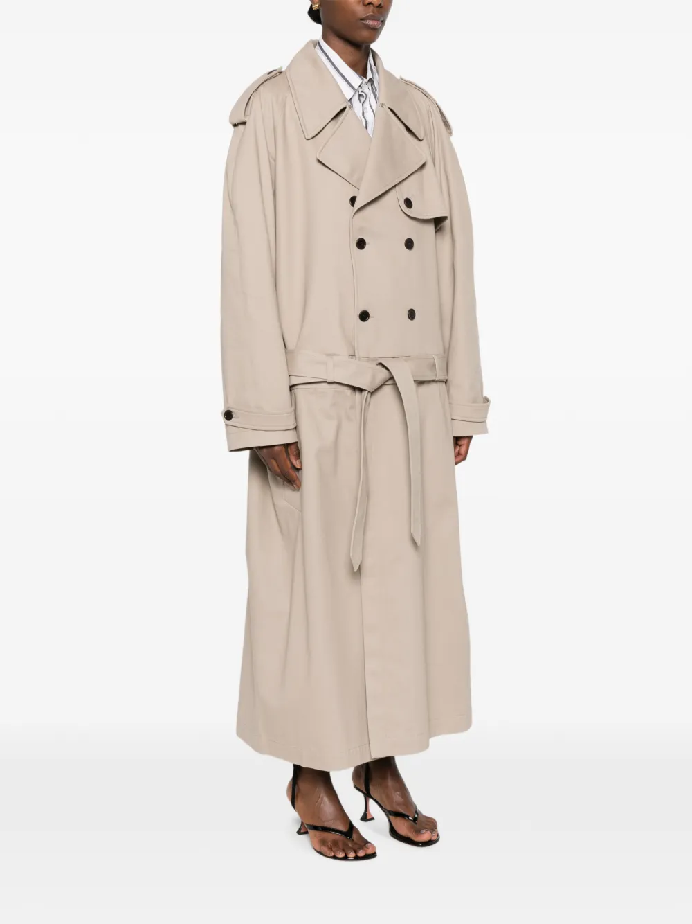 Marie Adam-Leenaerdt Trenchcoat met dubbele rij knopen en ceintuur Beige