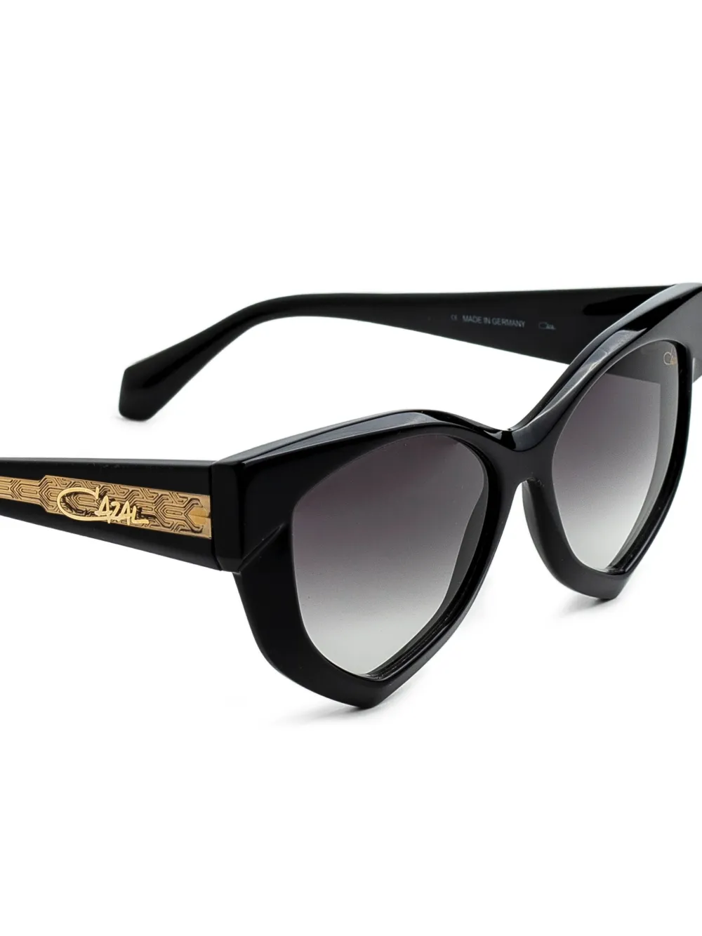 Cazal 8253 cat-eye zonnebril Zwart