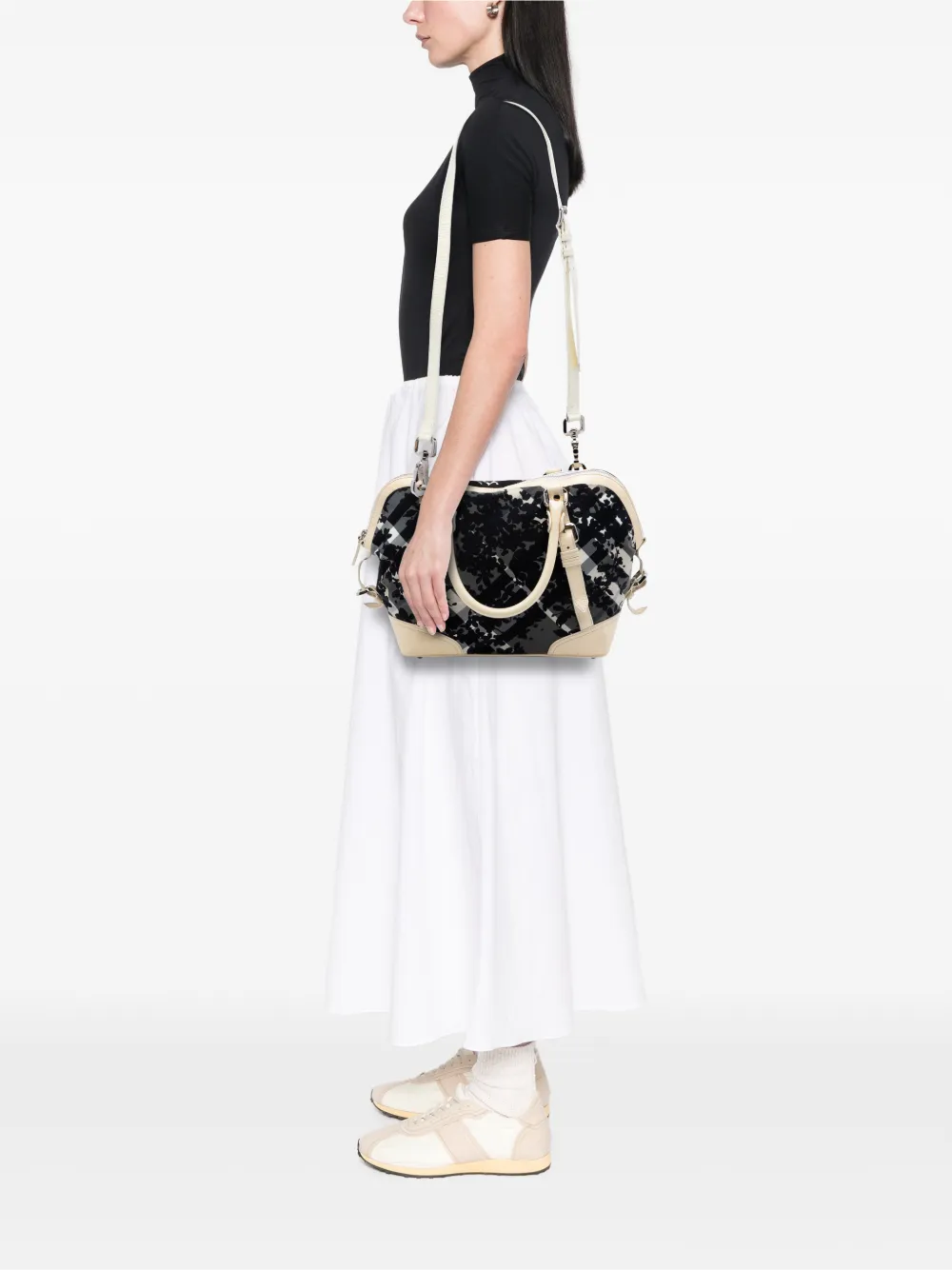  Burberry Pre-owned Borsa A Tracolla Foley In Vernice E Nylon Con Motivo Floral Beat Check 2000-2010 - Grigio 