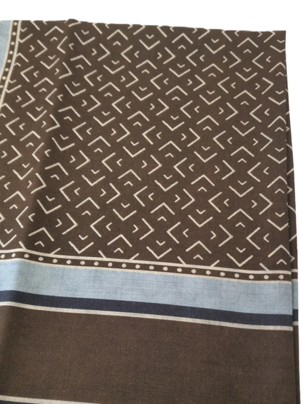 Altea geometric-print border-detail scarf Bruin