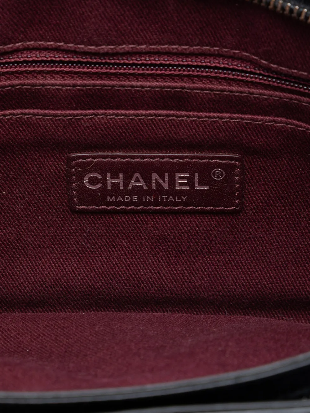 Chanel Pre-owned 2014-2015 Quilted Glazed Calfskin Coco Pleats Chain Clutch Crossbody Bag in Black, view 5