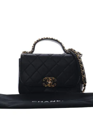 CHANEL ブラック キルティング フラップバッグ CHANEL Pre-Owned キルティング フラップバッグ | ブラック | FARFETCH JP
