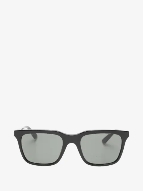 Gucci Eyewear lunettes de soleil rectangulaire à logo gravé