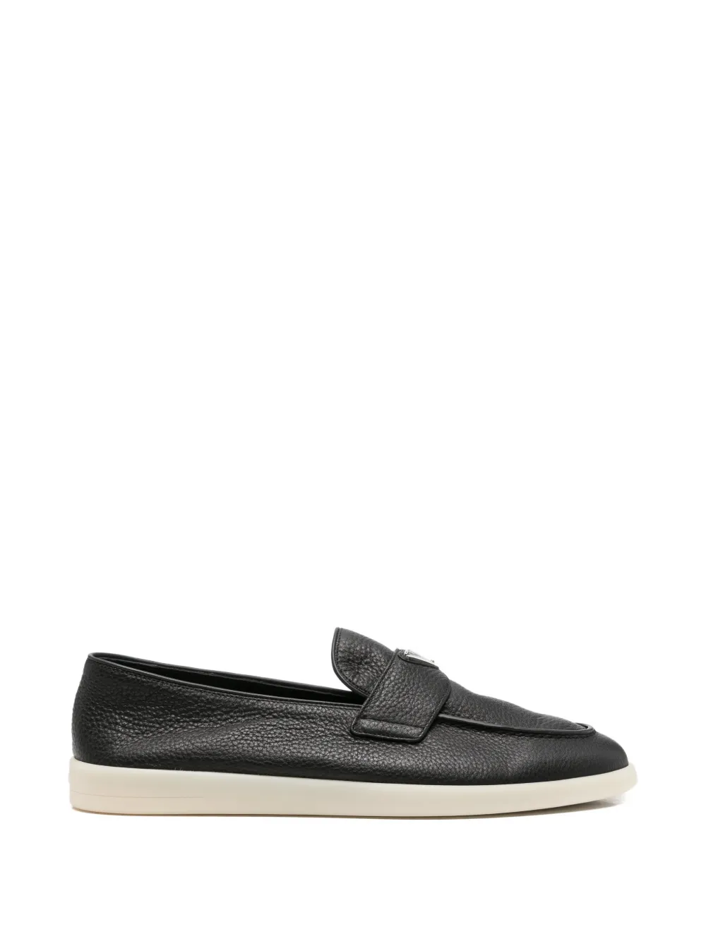 Prada logo-plaque pebble-grain loafers - Nero