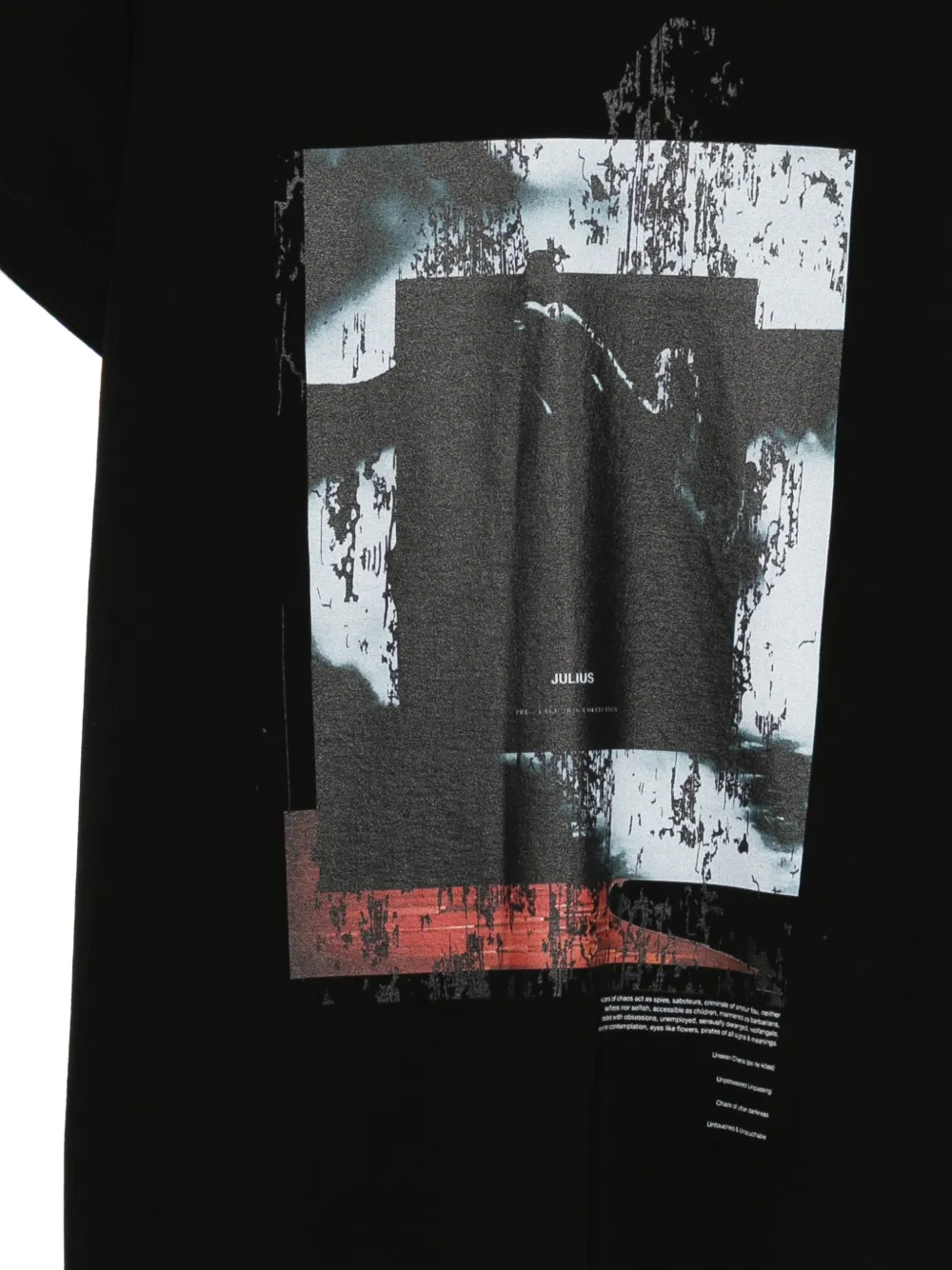 Julius Prayer flared T-shirt Zwart