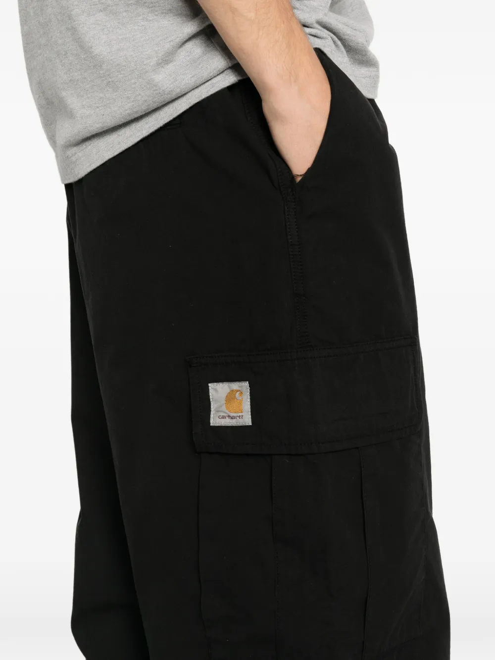 Carhartt WIP Mandler cargo broek met logopatch Zwart