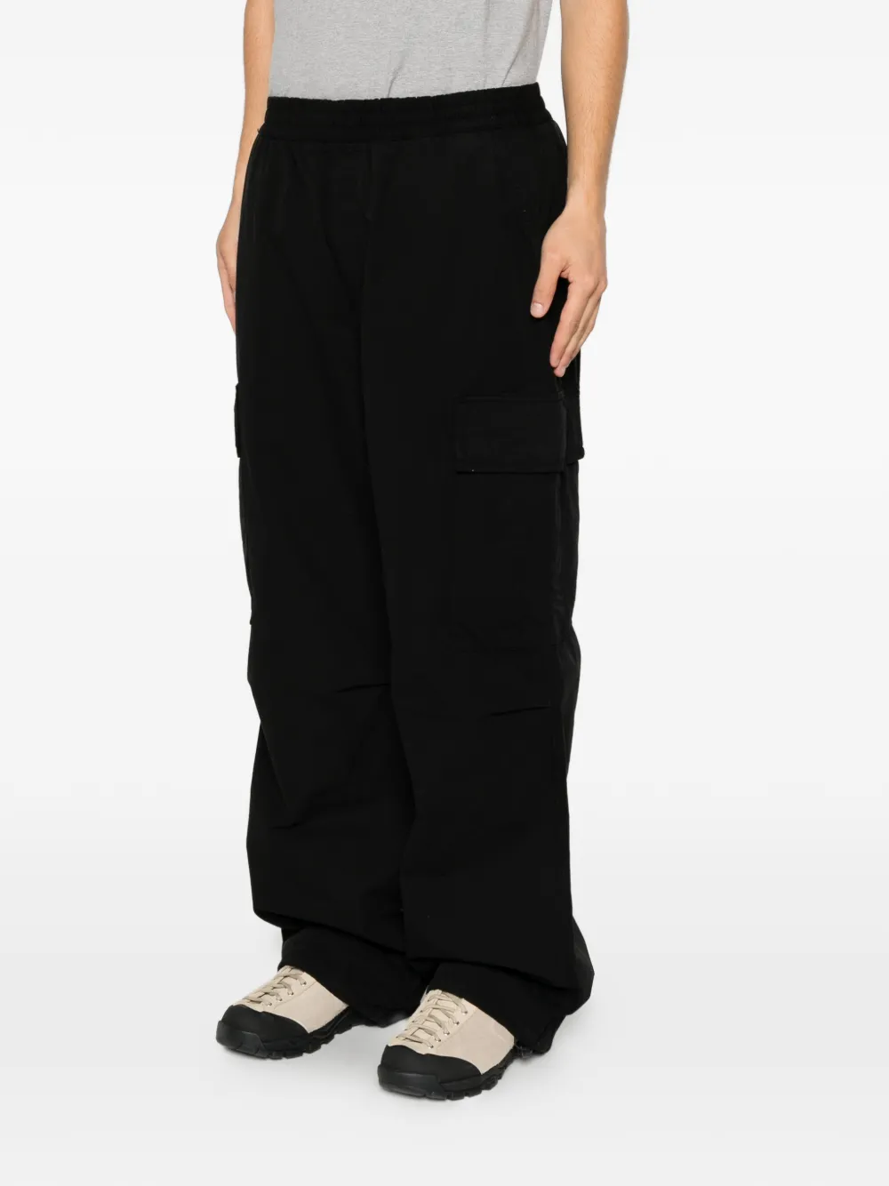 Carhartt WIP Mandler cargo broek met logopatch Zwart
