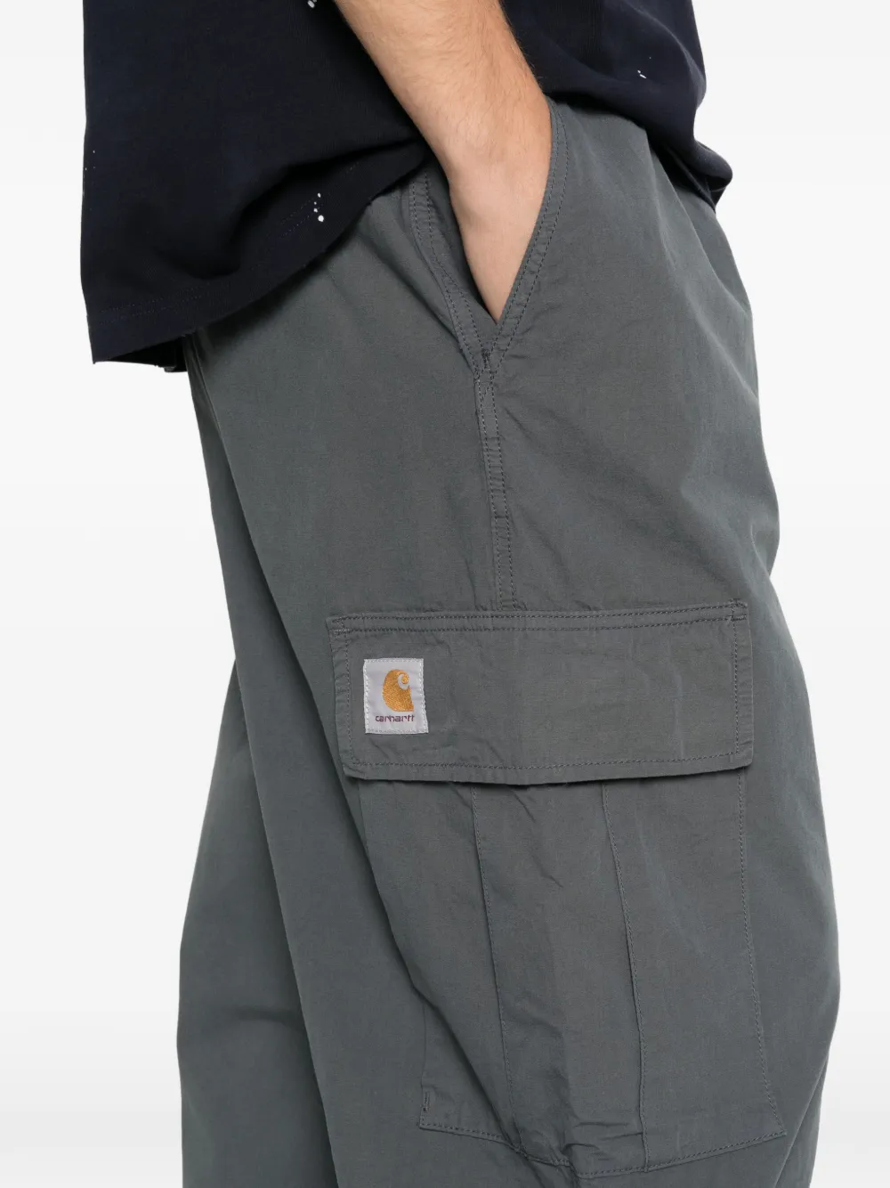 Carhartt WIP Mandler cargo broek met logopatch Grijs