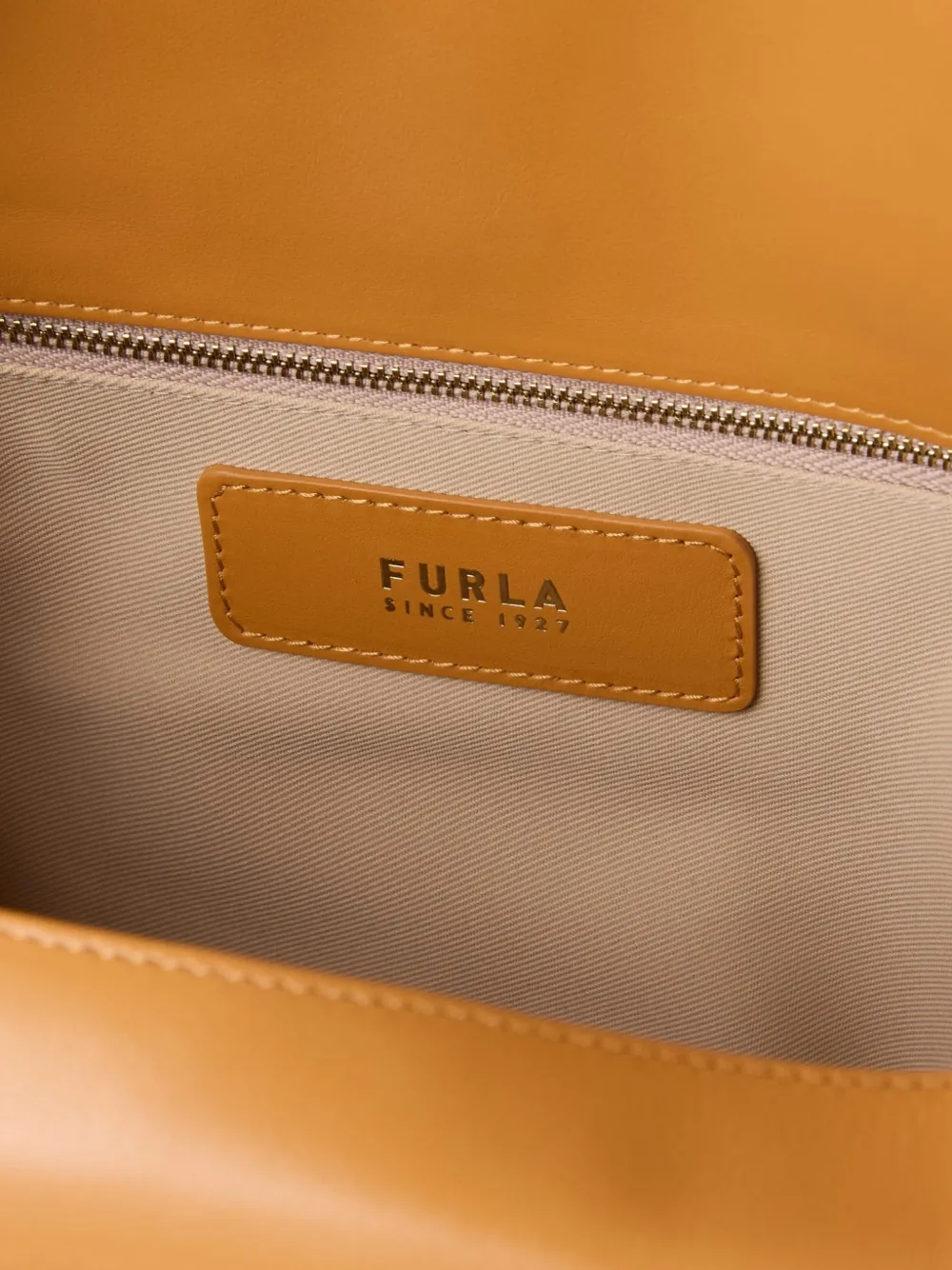 Furla Medium Ginevra schoudertas Bruin