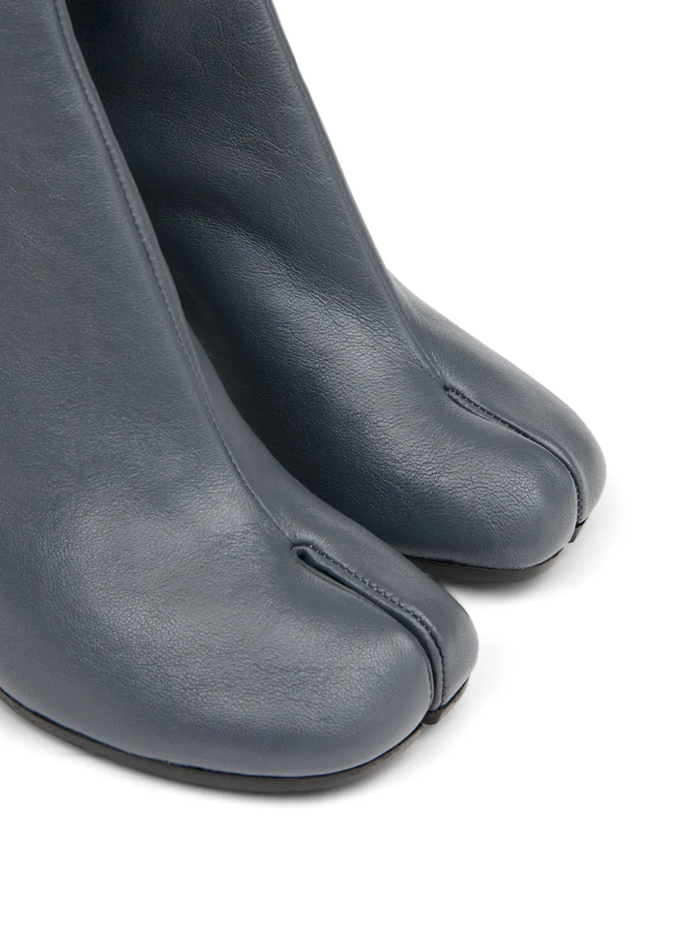 Maison Margiela Leren enkellaarzen met tabineus Grijs