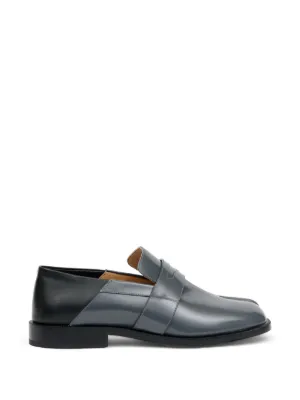 Maison Margiela Tabi Leather Loafers | Black | FARFETCH UK