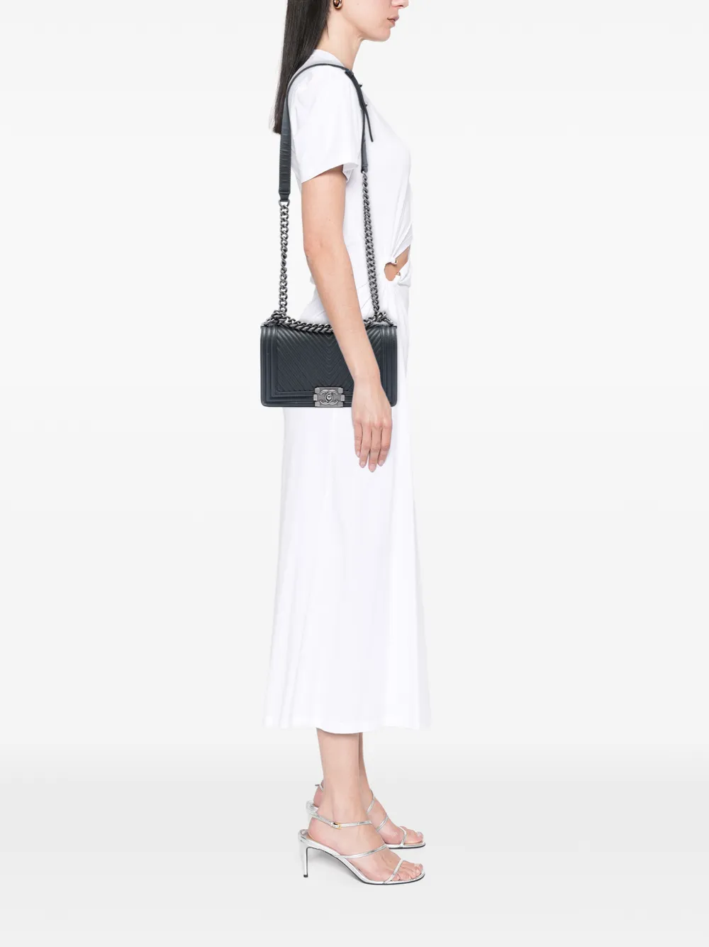  Chanel Pre-owned Borsa A Tracolla New Boy Media In Pelle Di Agnello Con Motivo Chevron 2014 - Grigio 