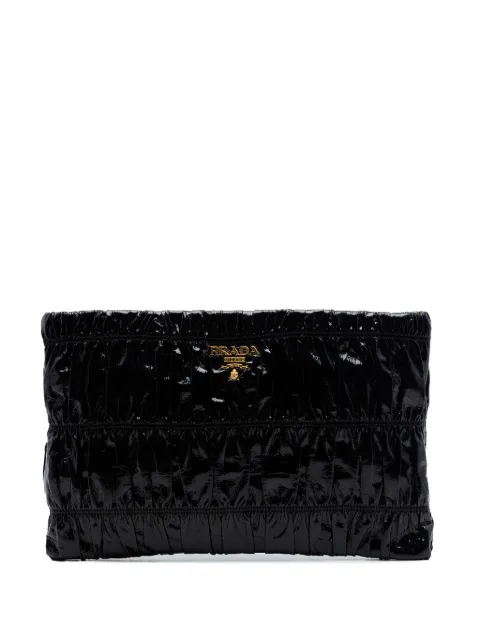 Prada Pre-Owned 2013-2025 Vernice Gaufre clutch bag