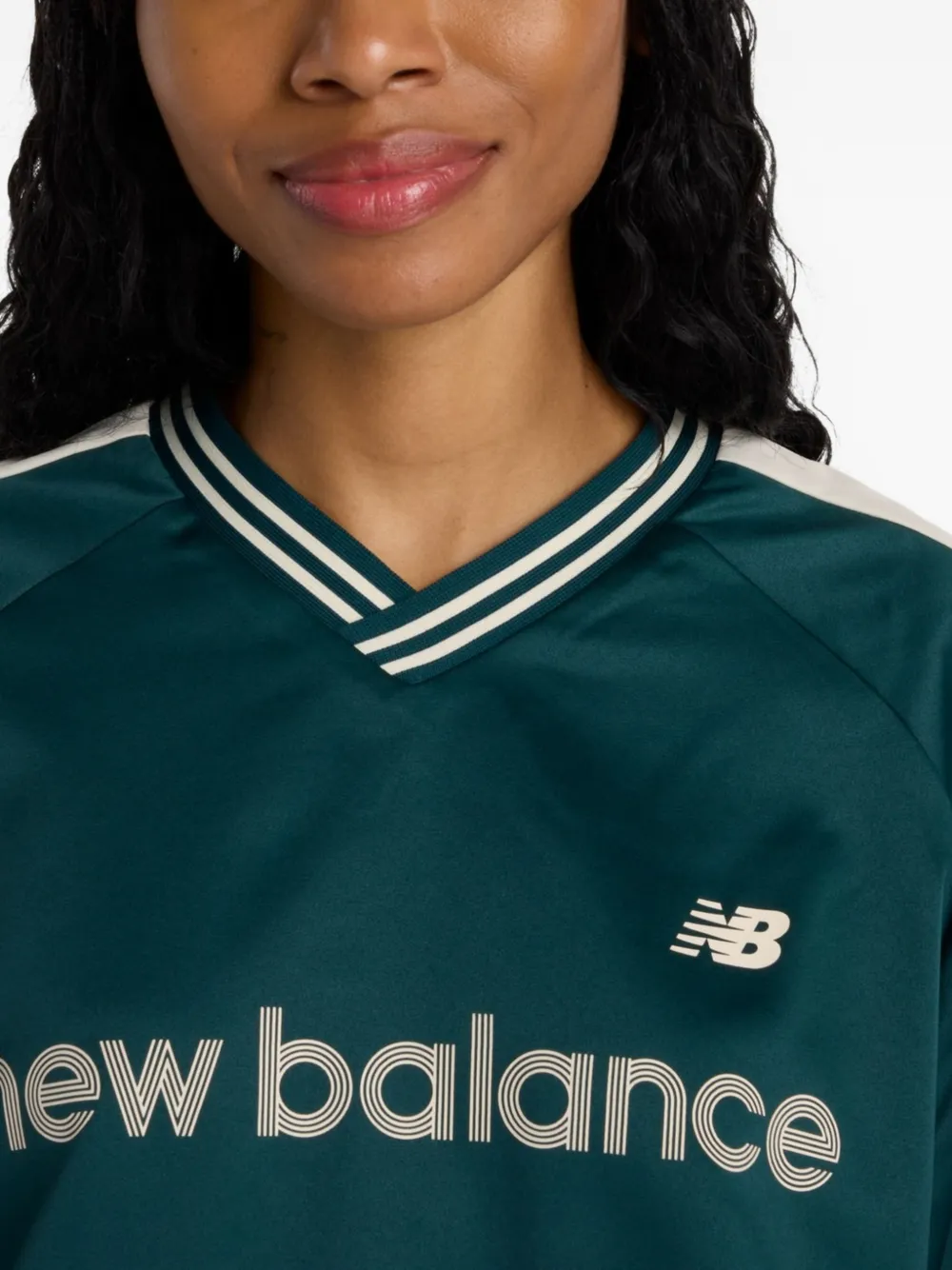 New Balance Geweven satijnen sweater Groen