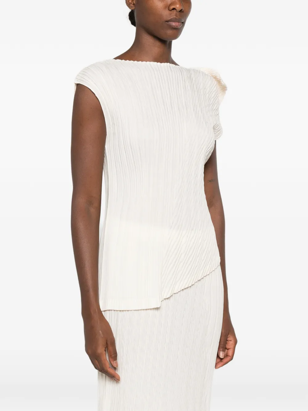 Issey Miyake Unfurling Pleats geplooide asymmetrische top Beige