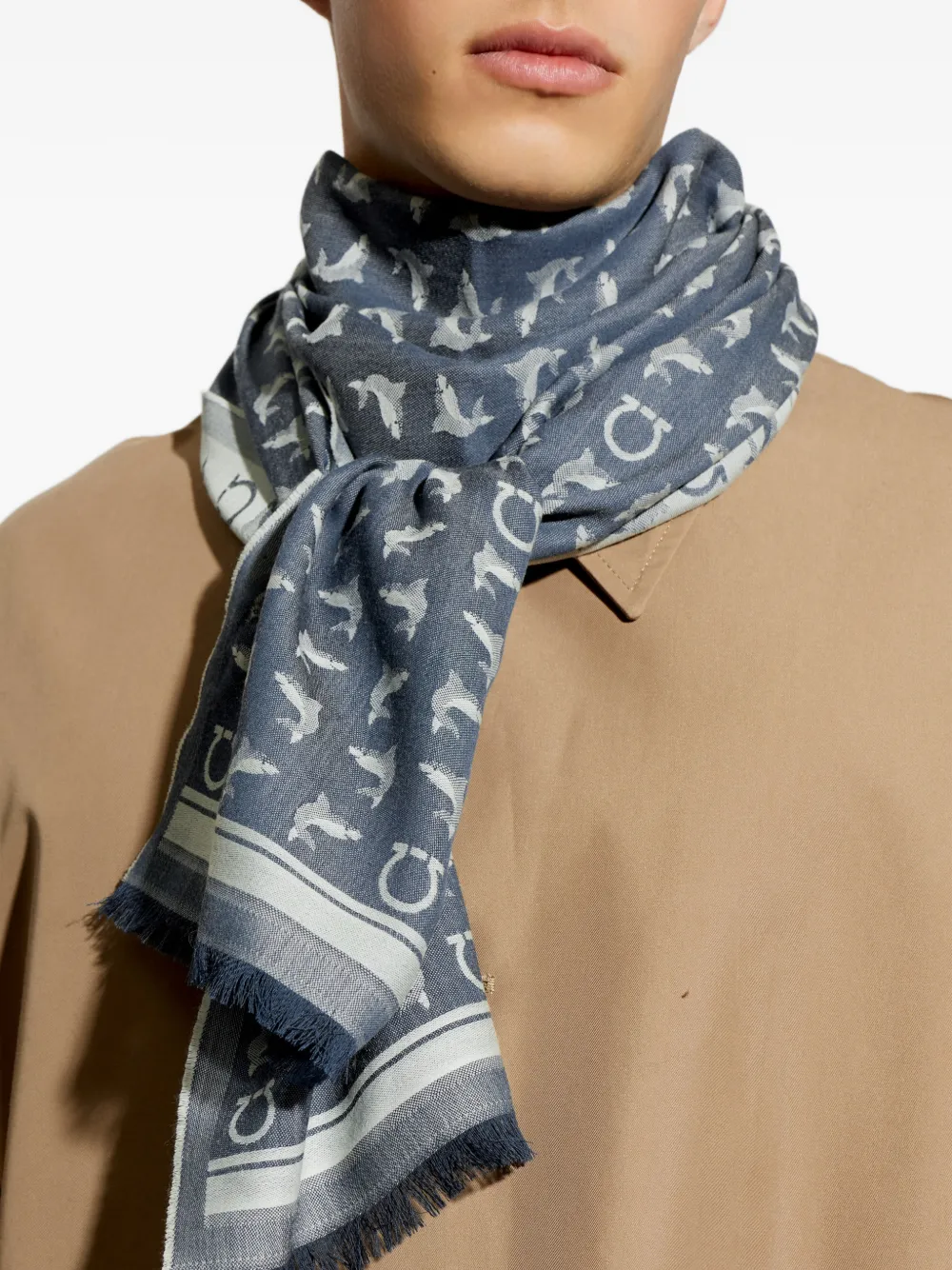 Ferragamo Sjaal met haaienprint en jacquard Blauw