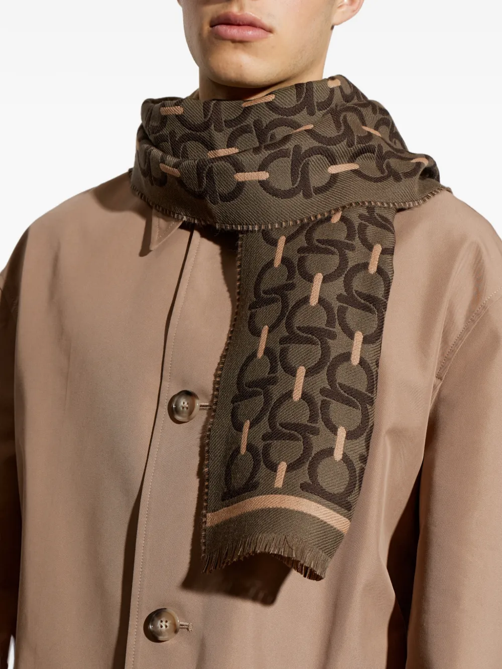 Ferragamo Sjaal met gancini patroon en franje Groen