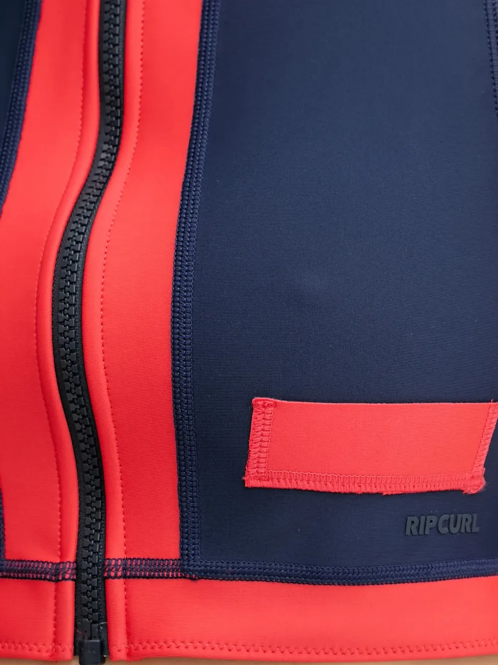 Rip Curl Coco zip-up panelled bikini top Blauw