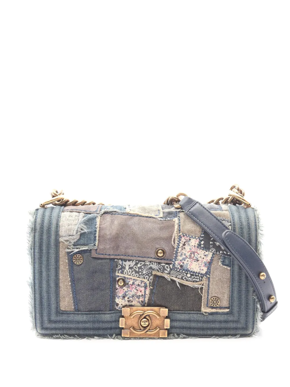 CHANEL Pre-Owned 2015-2016 Old Medium Patchwork Denim Boy Flap crossbody bag - Blue