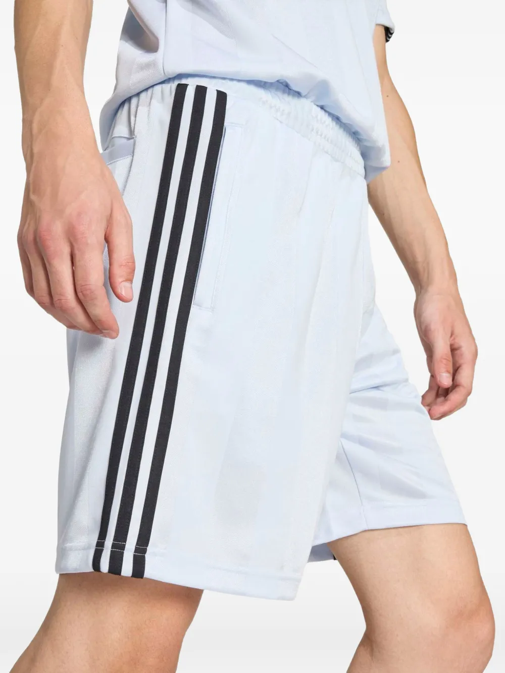 adidas Loose Engineered shorts met logoprint Blauw