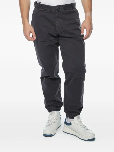 Armani Exchange pantalones con bolsillos elásticos