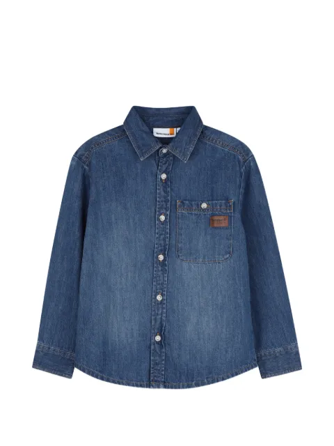 Timberland Kids camisa de mezclilla con parche del logo