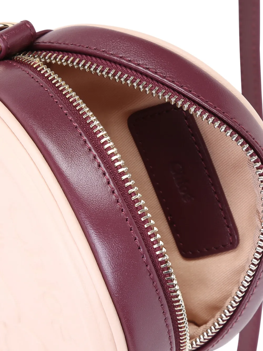 Chloé Kids Ronde schoudertas met reliëf Beige