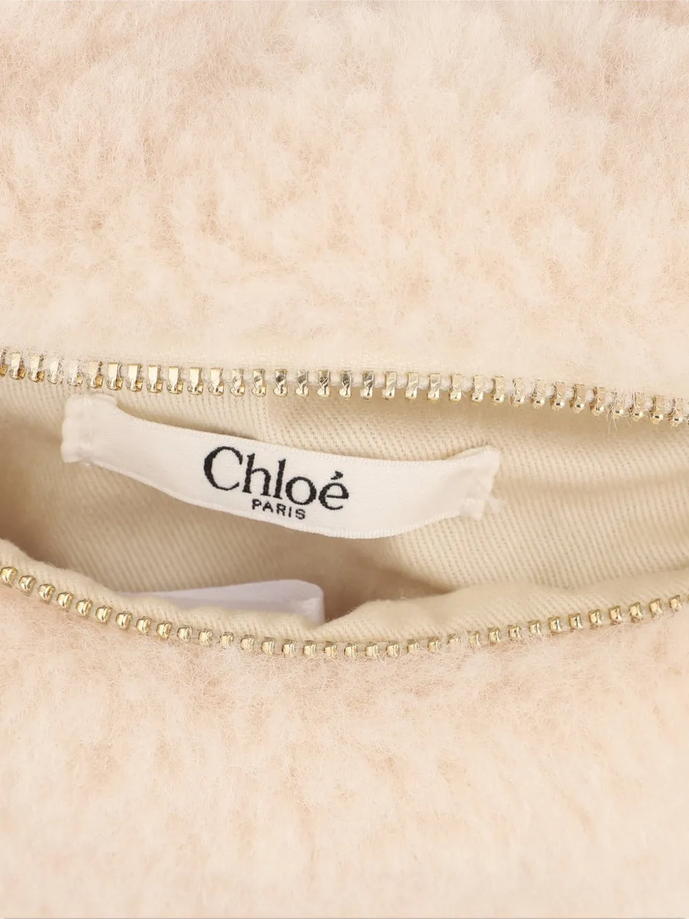 Chloé Kids Hartvormige schoudertas van imitatielamswol Beige