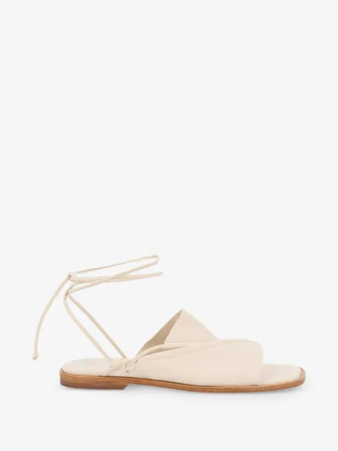 Hereu sandalias con cierre de lazo