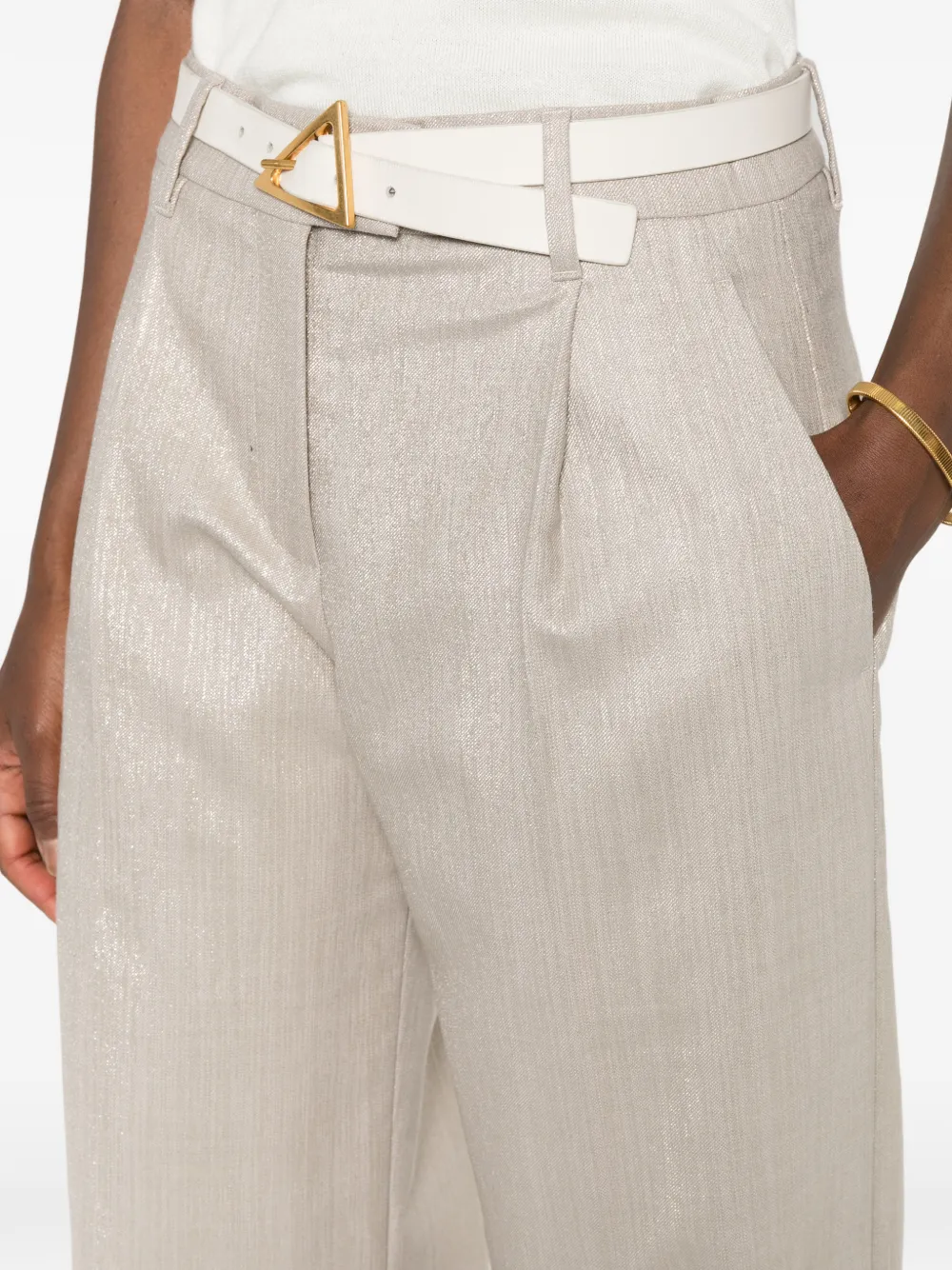 Brunello Cucinelli Geplooide broek met glanzend-effect Beige
