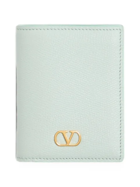 Valentino Garavani VLogo Signature wallet in grainy calfskin