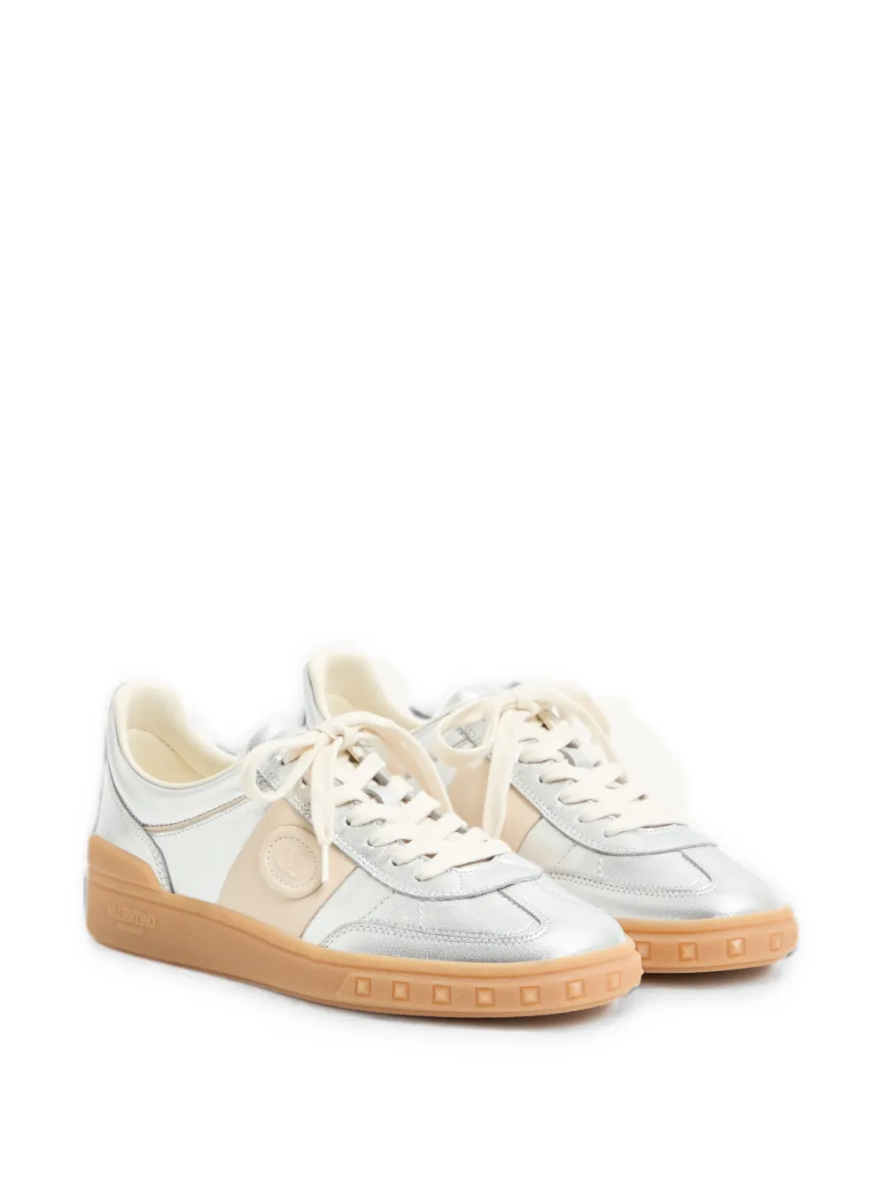 Valentino Garavani Upvillage gelamineerde kalfsleren sneakers met nappa kalfsleren band Zilver