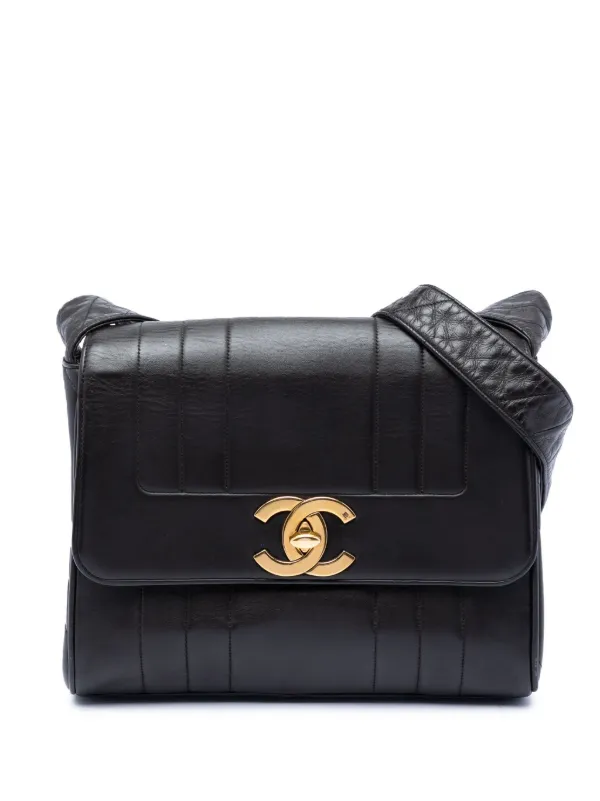 Chanel Pre-owned 1991-1994 CC Vertical Quilt Lambskin Flap Crossbody Bag in Black