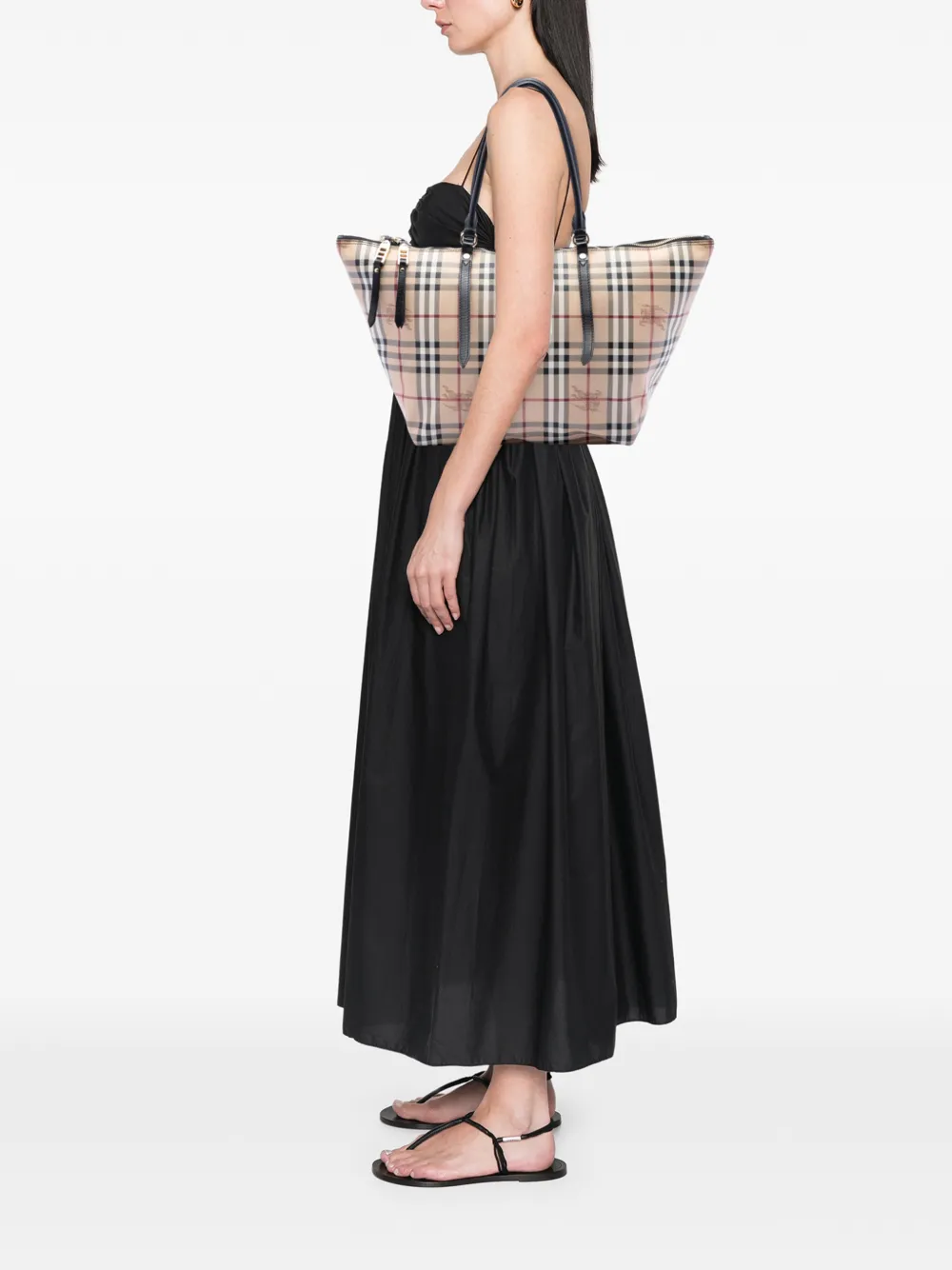  Burberry Pre-owned Borsa Tote Salisbury Media In Tela Cerata Con Motivo Haymarket Check 2000-2017 - Nero 
